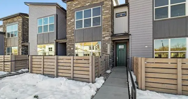 how much are townhomes in las Vegas