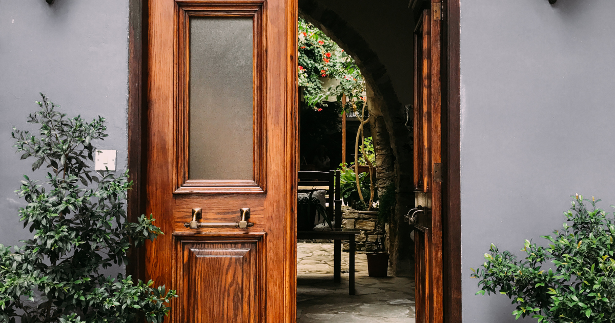 Can patio doors be reversed